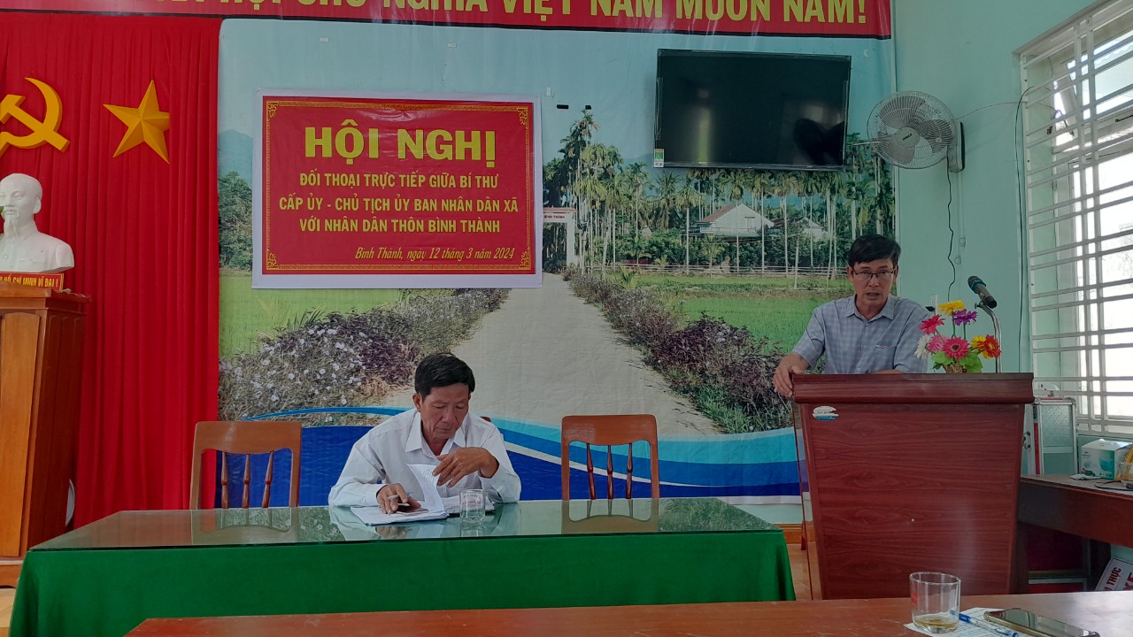 Đối thoại trực tiếp giữa Bí thư Cấp ủy - Chủ tịch Ủy ban nhân dân xã với nhân dân thôn Bình Thành.